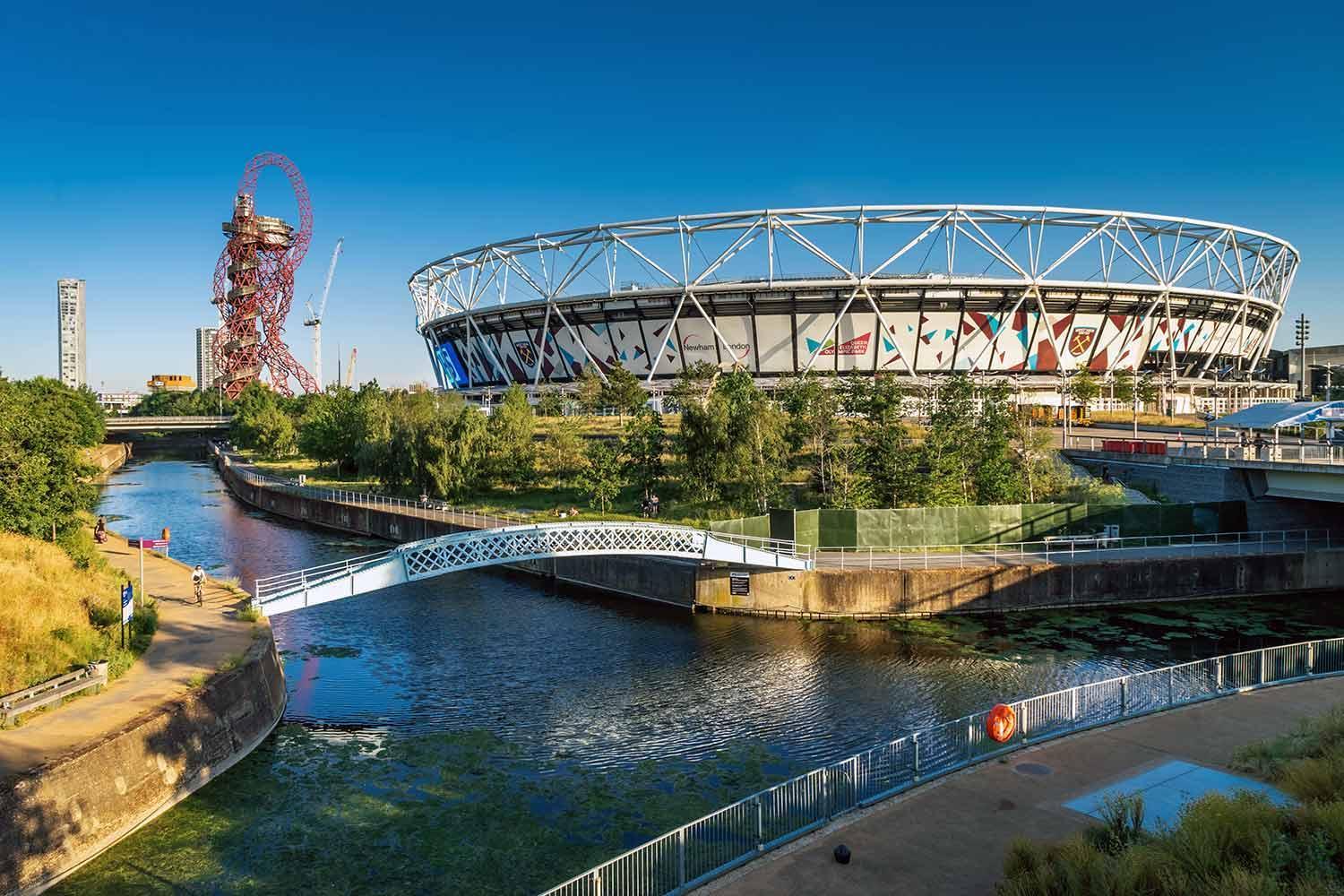Apartamento Spacious 4-bed With Secured Parking Near Abba Arena, Stadium, Tube & In Bustling Zone 2 *